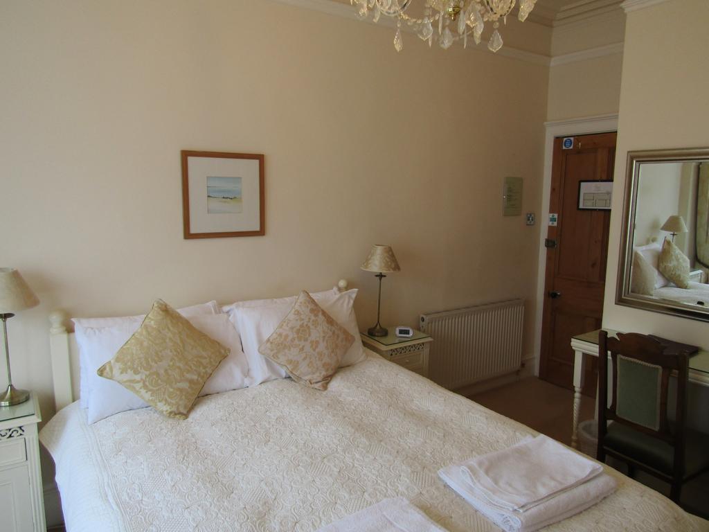 Hotel Harringtons At 14 Llandudno Esterno foto