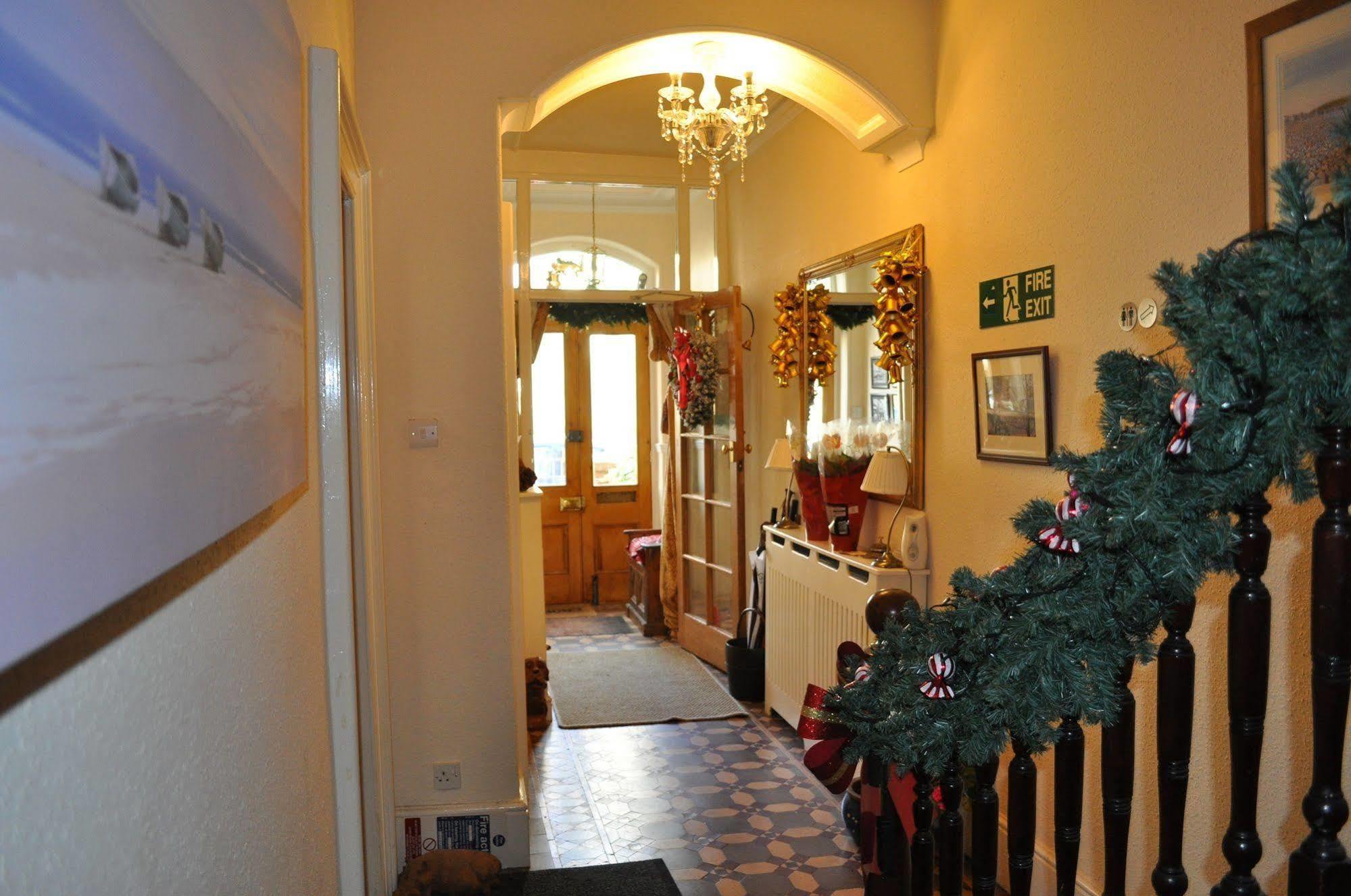Hotel Harringtons At 14 Llandudno Esterno foto