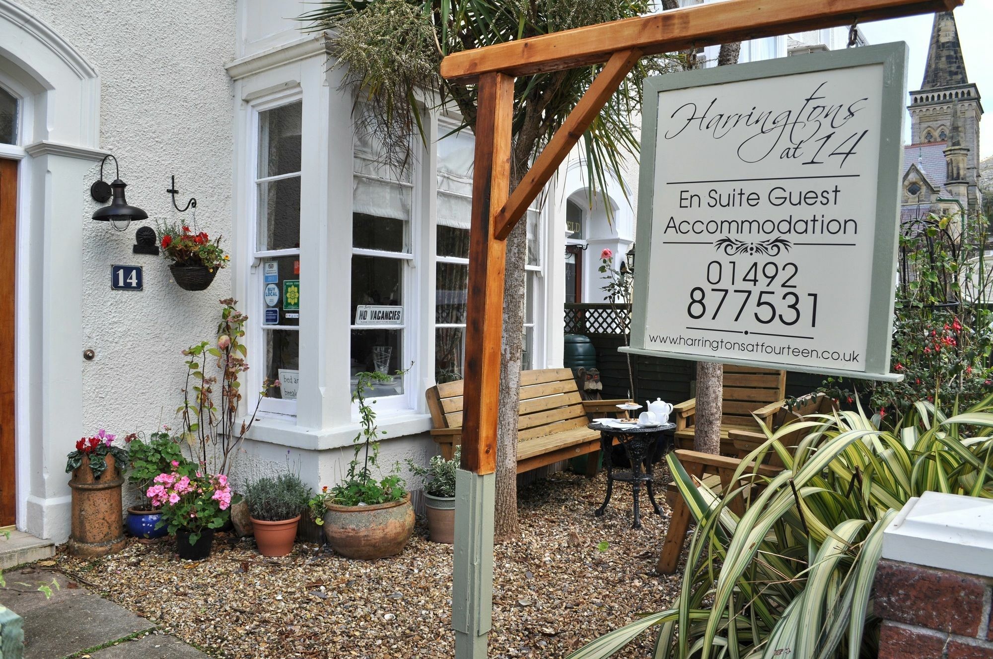 Hotel Harringtons At 14 Llandudno Esterno foto